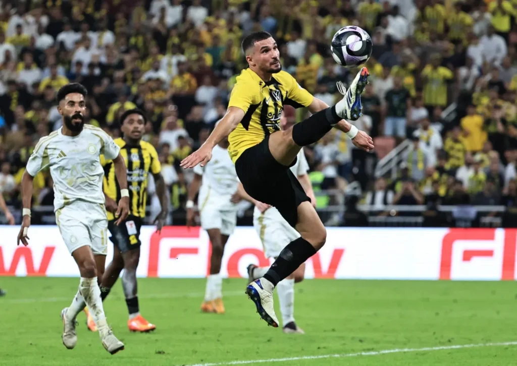 عوار يعزز صفوف الاتحاد السعودية قبل نصف نهائي كأس الملك