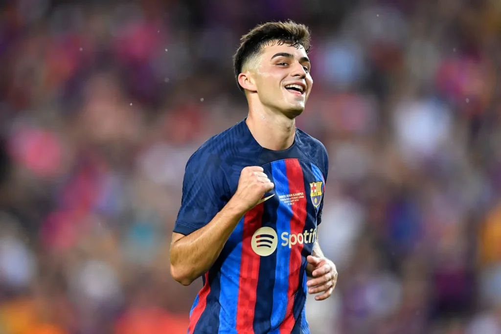 بيدري لاعب برشلونة الإسباني
